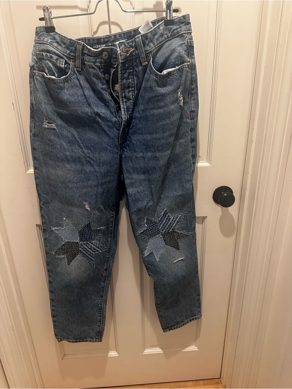 Old Navy Women’s Blue Distressed Star Patch Jean